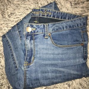 Final day ‼️ High wasted blue jeans